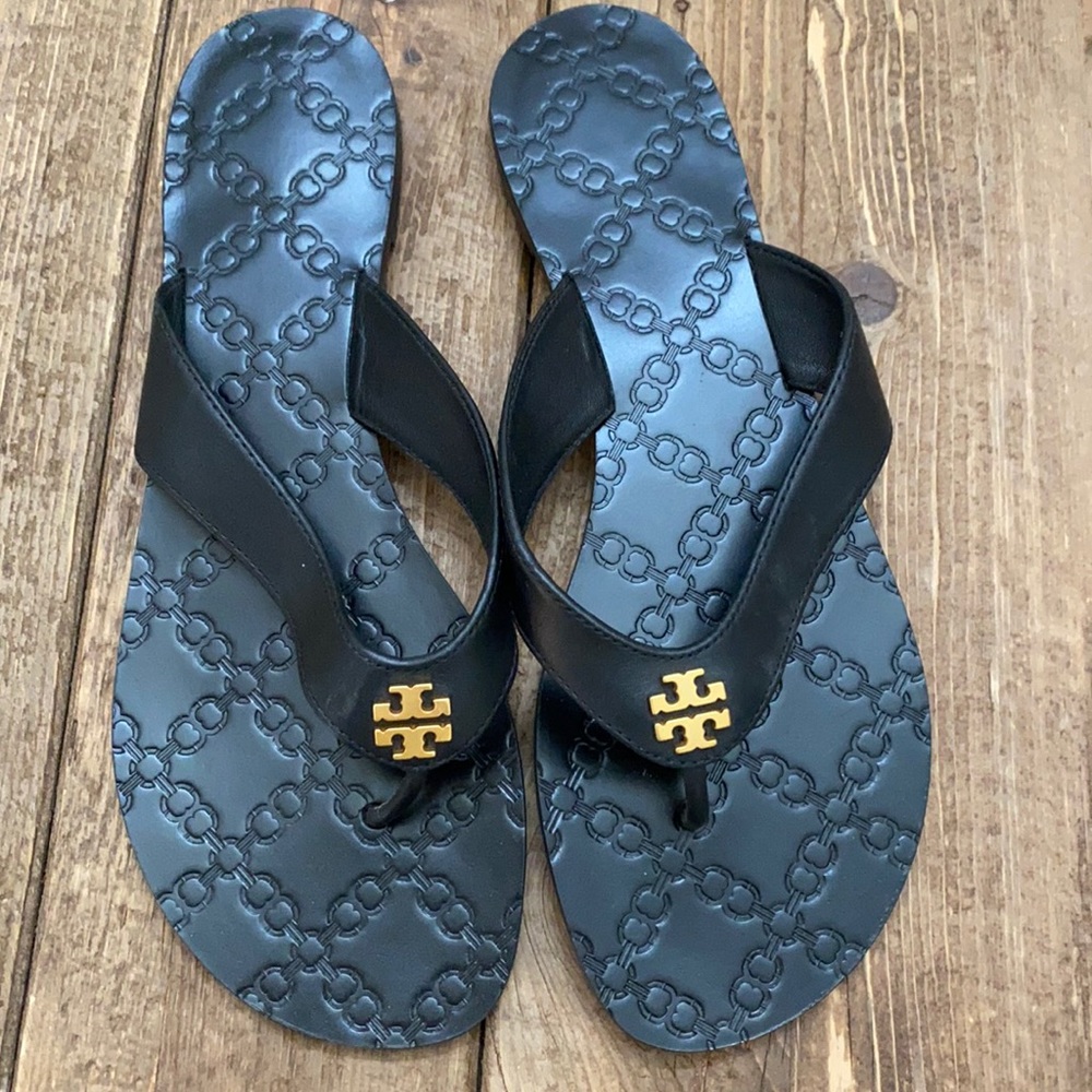 Tory Burch Thora Thong Black Leather Flat Sandals AKA Flip-flops